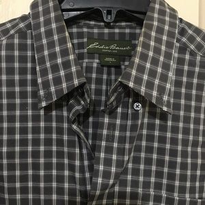 Eddie Bauer MENS buttons down Wrinkle Resistant Relaxed Fit Shirt Size L